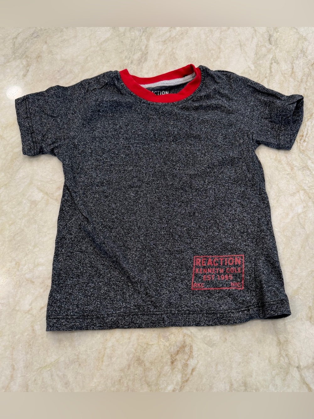 Kenneth Cole Reaction gray heathered t-shirt with red collar size 6 boys